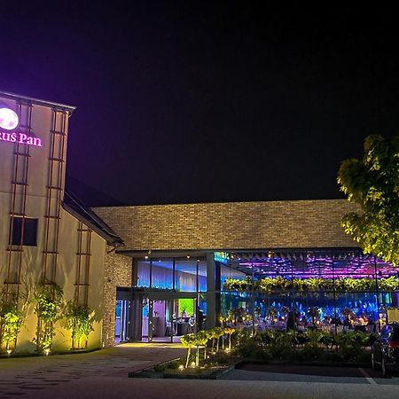Hotel Piotrus Pan Brzesko Exterior foto